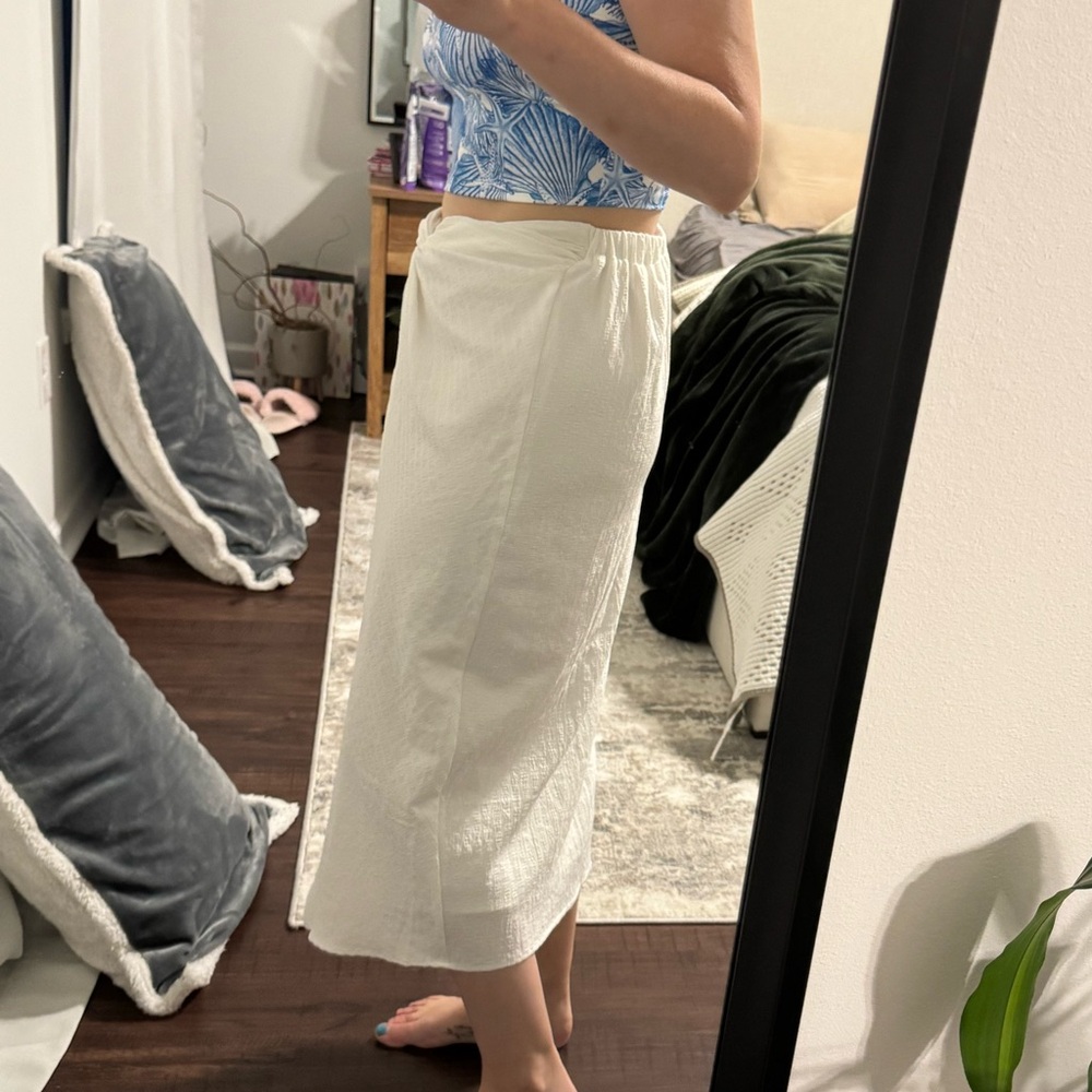 Seaside Beach Cover Up /Casual Skirt Elegant White Women's Front Twist Tie Skirt - Picture 3 of 9